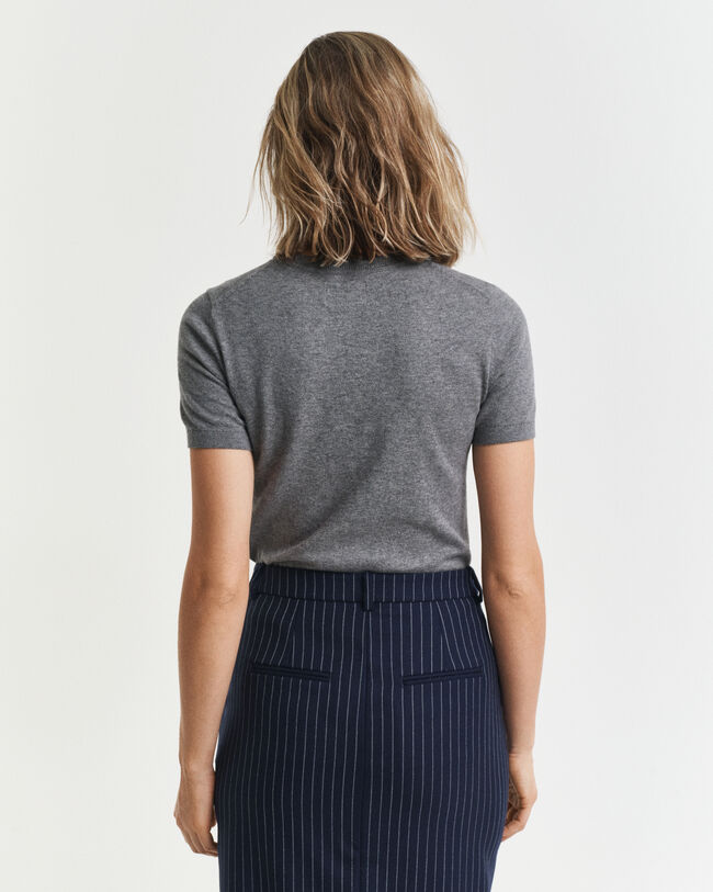 Jersey ligero de manga corta y cuello redondo