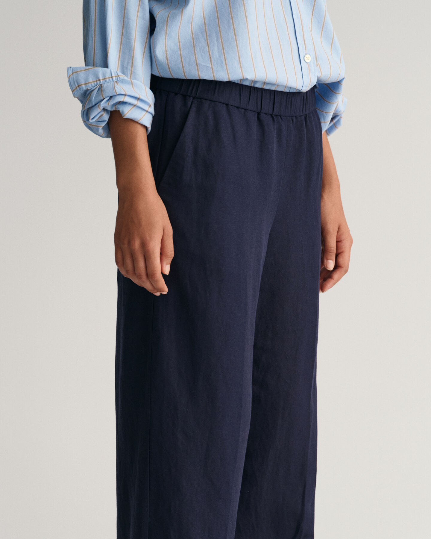 Pantalones Relaxed Fit en mezcla de lino Pull-On